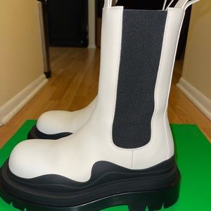 Bottega Veneta Tire Boots - Size 10 Color: Sea Salt